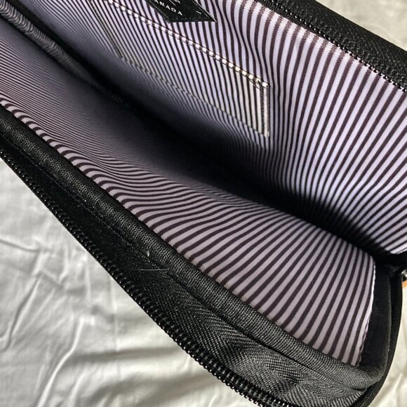 16" Grey PKG Laptop Sleeve - Picture 4 of 6